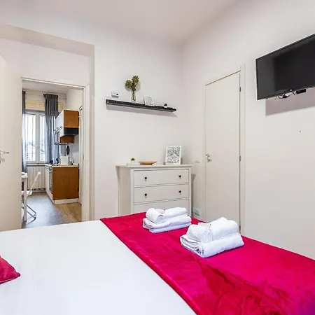 Duomo In 10 Minutes - Cozy Brenta House Daire Milano